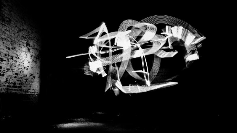 Sign-DiMartino-Okus-photography-lightpainting-choreographer-Web-2-2