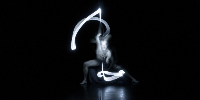 PERSEUS-DiMartino-Okus-photography-lightpainting-choreographer-web-6