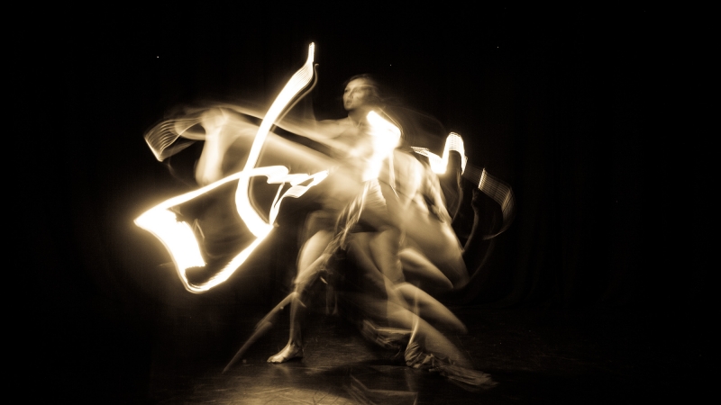 PHAEDRA-DiMartino-Okus-photography-lightpainting-choreographer-web-14