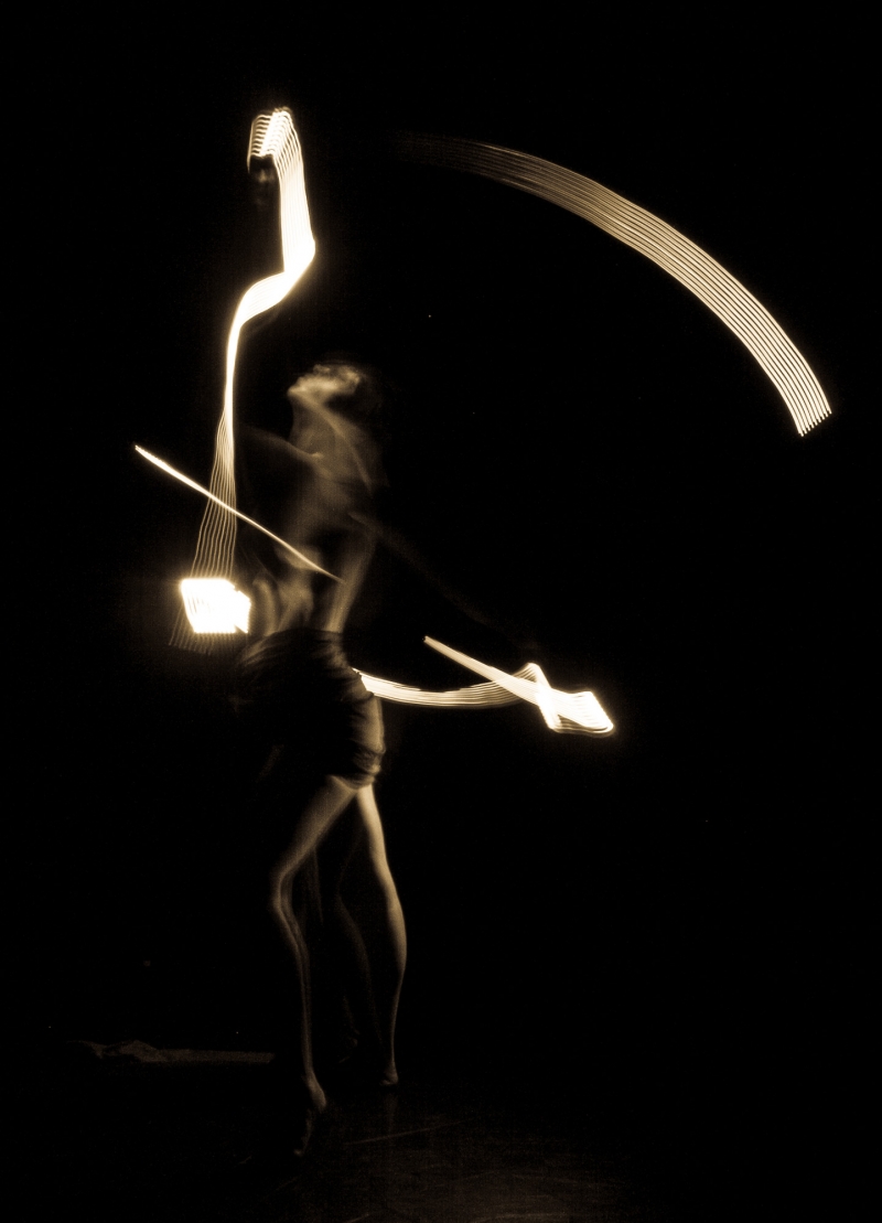 PHAEDRA-DiMartino-Okus-photography-lightpainting-choreographer-web-16