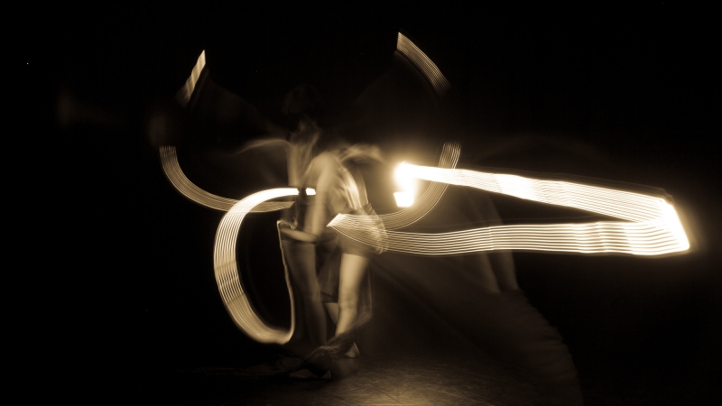 PHAEDRA-DiMartino-Okus-photography-lightpainting-choreographer-web-17