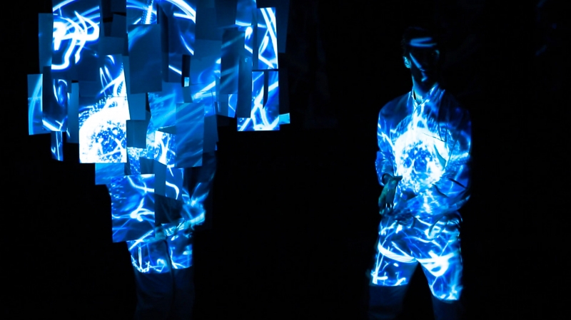 dcompo-DiMartino-Okus-videomapping-urban-paper-choreographer-2