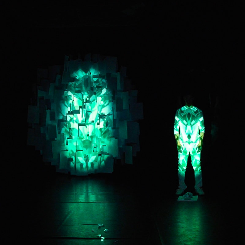 dcompo-DiMartino-Okus-videomapping-urban-paper-choreographer-24