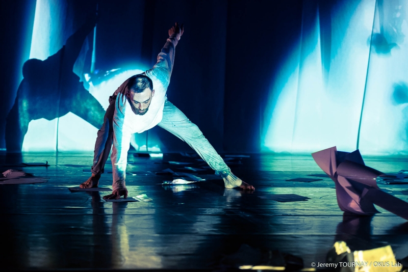 DiMartino-Okus-photography-lightpainting-choreographer-paper-41-2